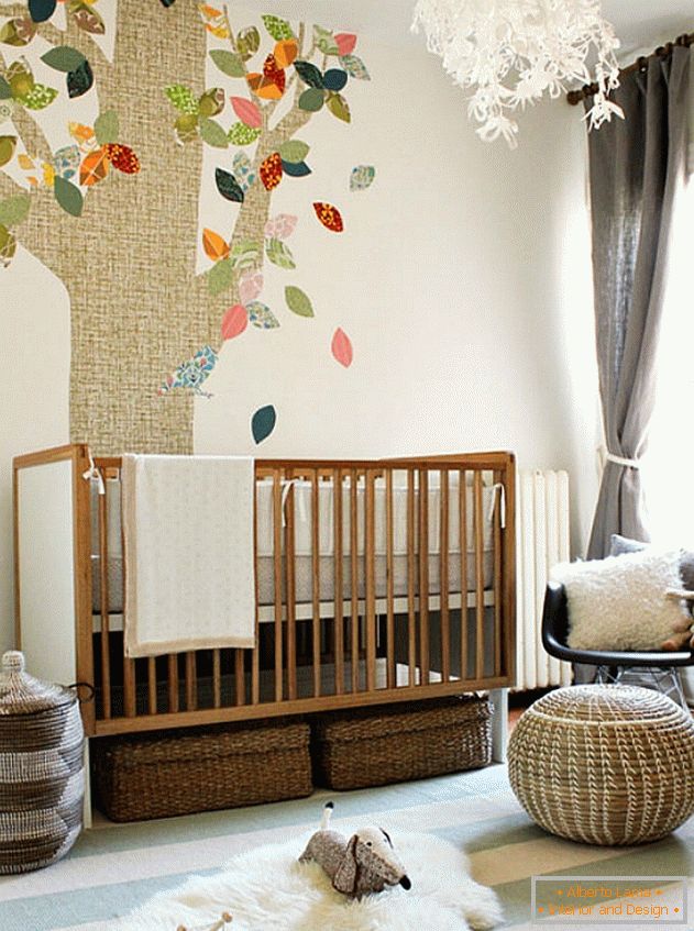 Decorează peretele din grădina copilului tău cu un astfel de copac