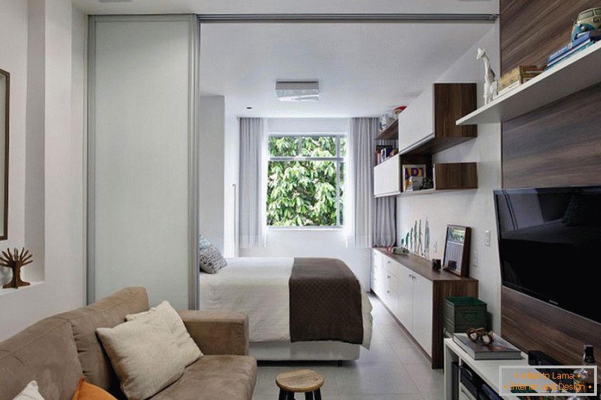 Design confortabil al unui apartament îngust de 27 de metri pătrați