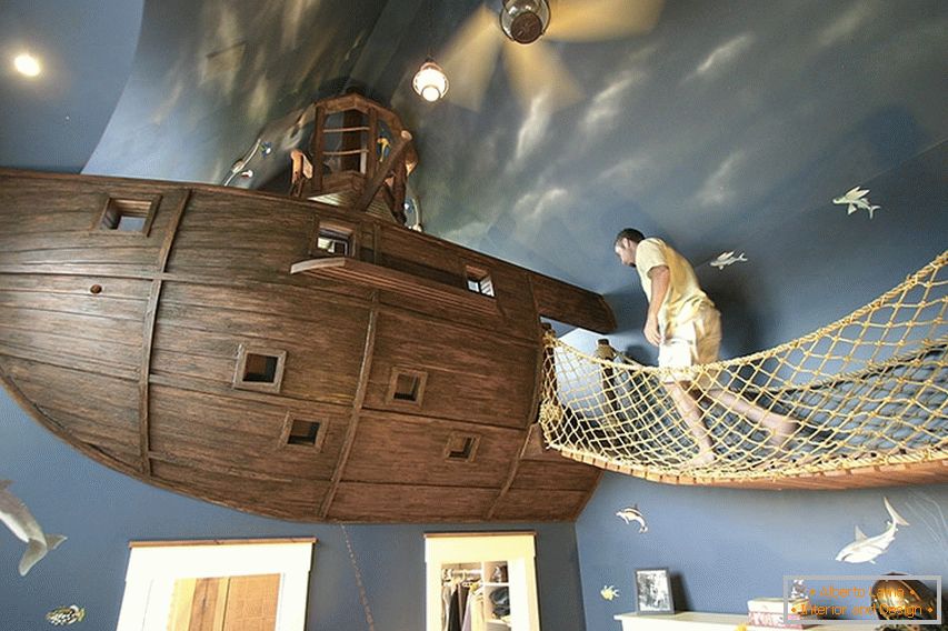 Cameră în stilul unei nave de pirat