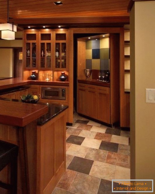 camera secretă în bucătărie