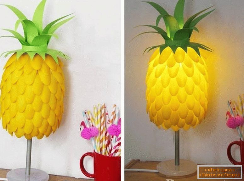 Lampă de masă sub formă de ananas