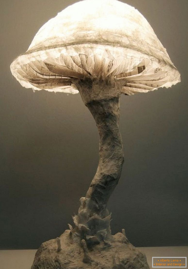 Lampă sub formă de ciupercă