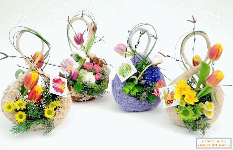 Compoziție din florar - figura 8 și flori