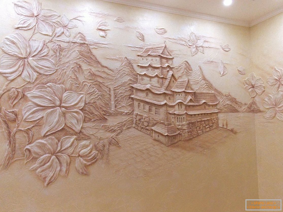 Desen volumetric cu o casă și copaci din tencuială decorativă