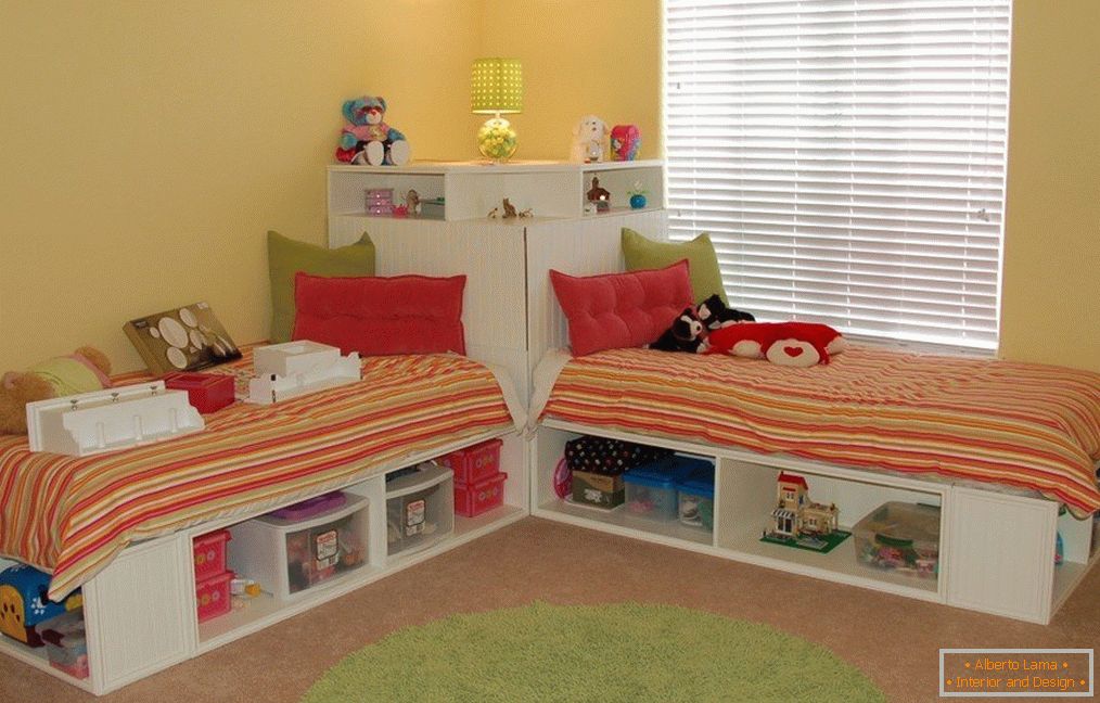 Zona de dormit в детской для двух мальчиков