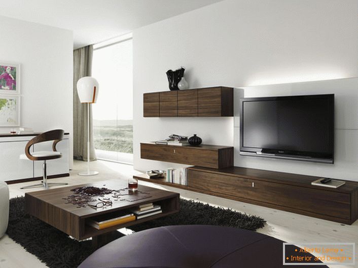Mobilierul pentru un living de culoare wenge arată organic într-un interior modern.