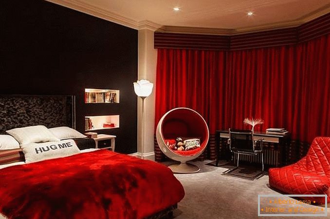 designul dormitorului roșu, fotografia 22