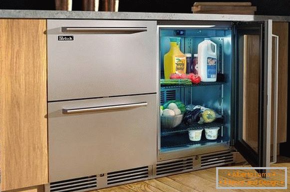 design al unei bucătării mici, cu o fotografie frigider, fotografie 36