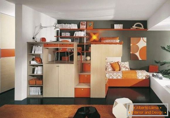 Proiectarea unui apartament cu o cameră cu copilul unui copil școlar - un loc de muncă în fotografie