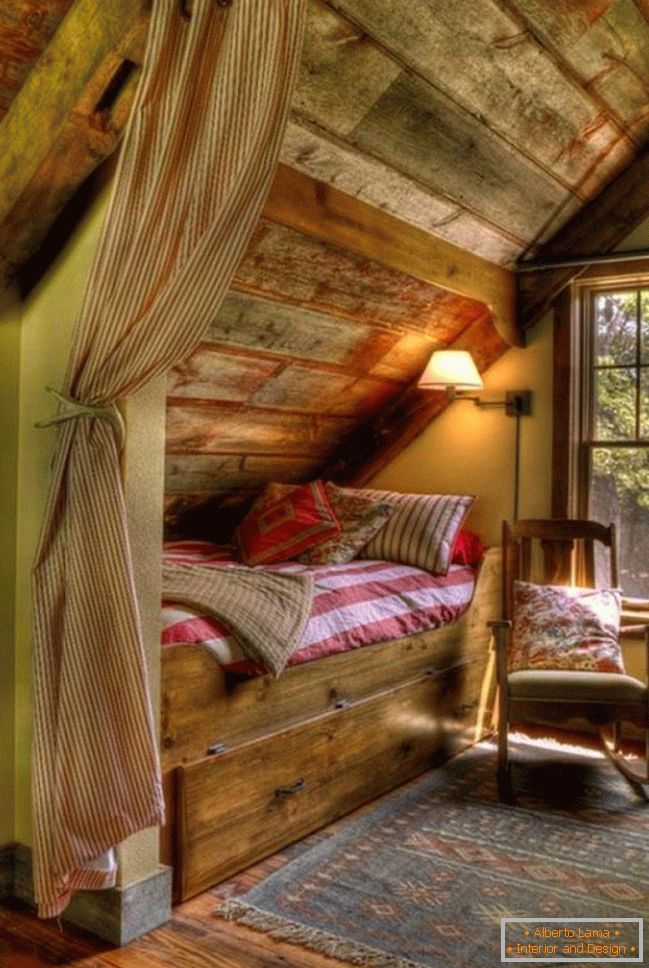 Decorațiuni de lemn în dormitor