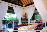 Exclusiv vile Jasri Beach în junglele luxuriante din estul Bali