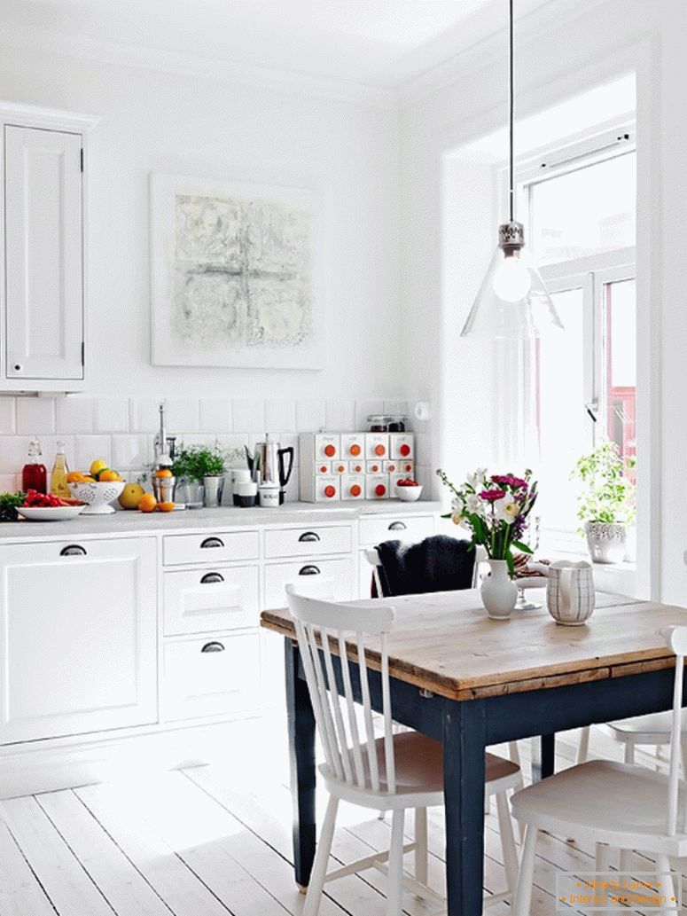 Interiorul apartamentelor de bucătărie moderne din Suedia