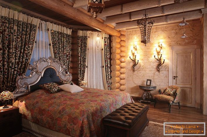 Joacă contraste în dormitor în stilul țării. Dormitorul este bine ales de iluminat.