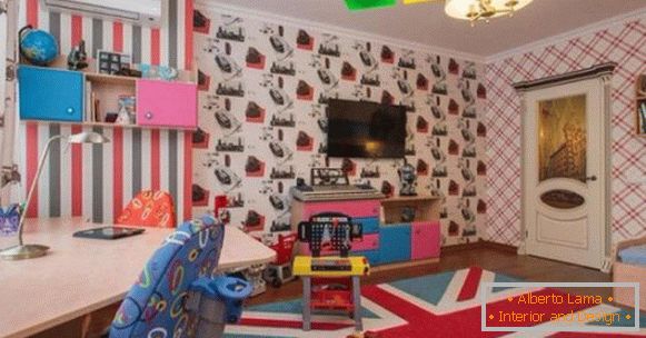 interiorul unui dormitor pentru copii для мальчика в лондонском стиле