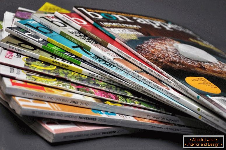 O mulțime de reviste colorate