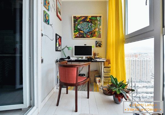 O cameră confortabilă în apartamentul de pe balcon fotografie