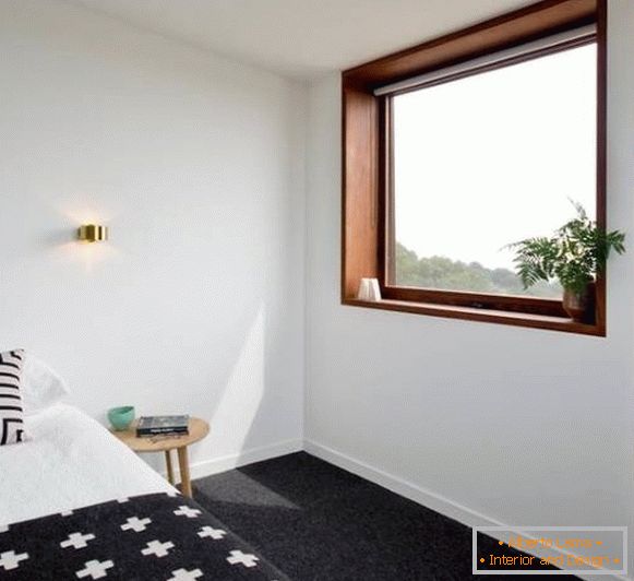 Proiectarea unei ferestre în dormitor - fotografie a unei ferestre din lemn