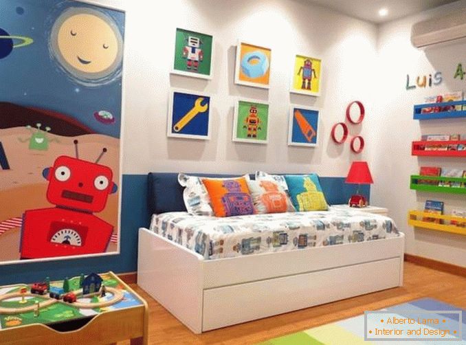 Cameră colorată pentru copii