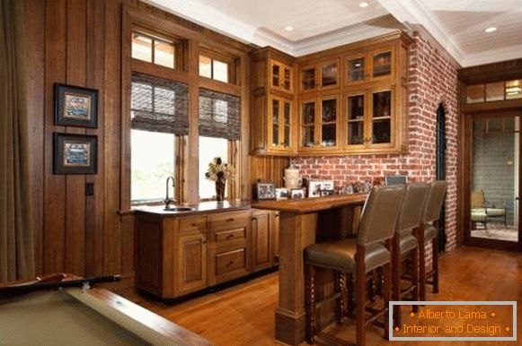 Design de bucătărie cu pereți din cărămidă și ornamente din lemn