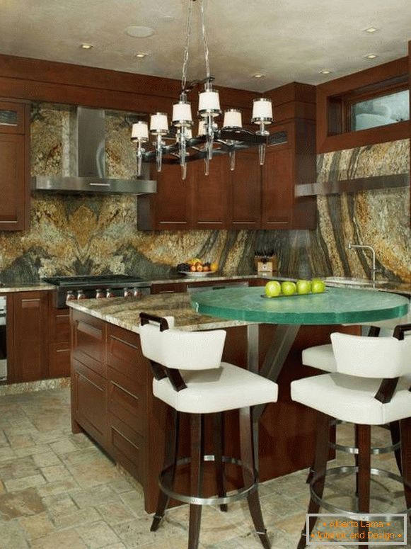 Bucătărie de lux cu decor de piatră 2015