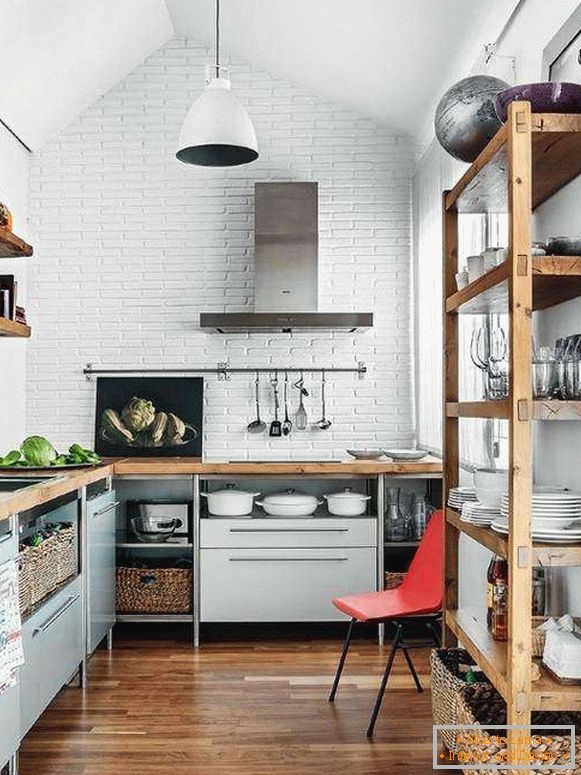 Bucătărie mică în stil loft - fotografie interioară