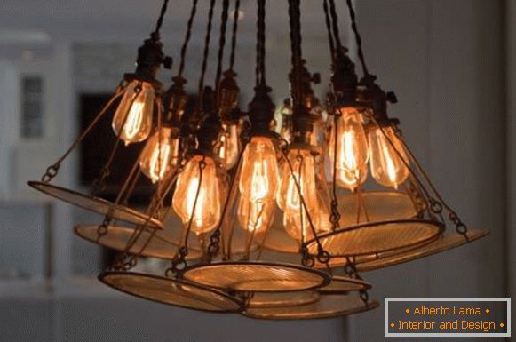 Lamp of Edison - fotografie lângă