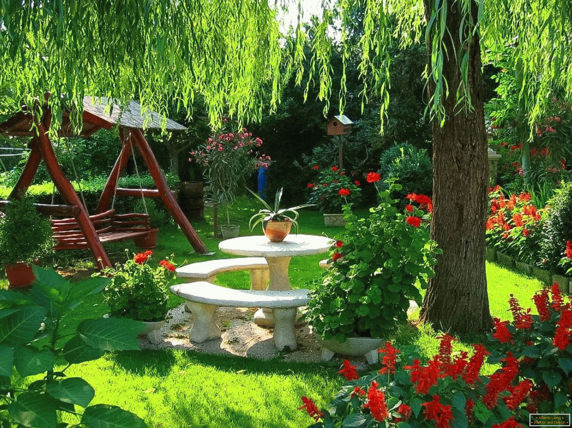 Frumos decor de grădină