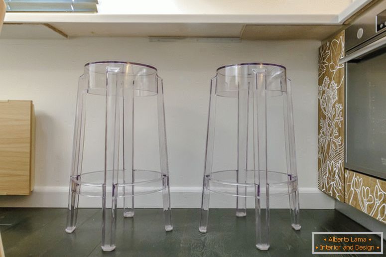 Creative scaune transparente de bucatarie