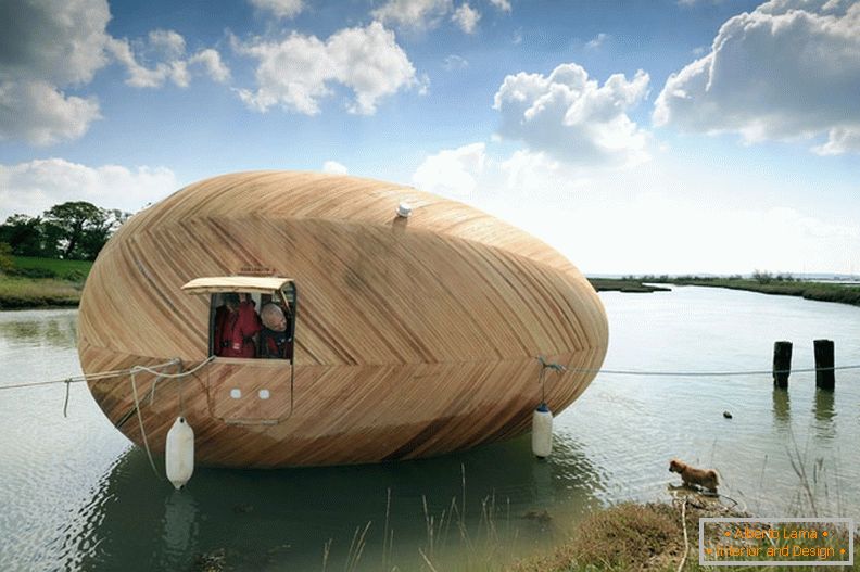 Casa neobișnuită plutitoare Exbury Egg din studioul PAD, grupul SPUD și Stephen Turner