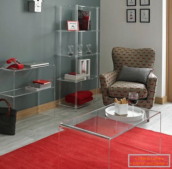 Design interior cu mobilier transparent