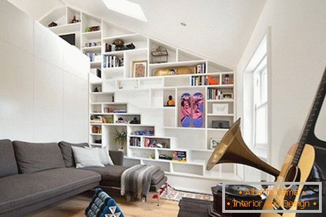 Mini-apartament în mansardă în stil scandinav