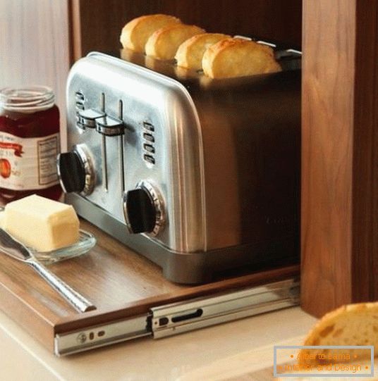 Suport extensibil pentru toaster