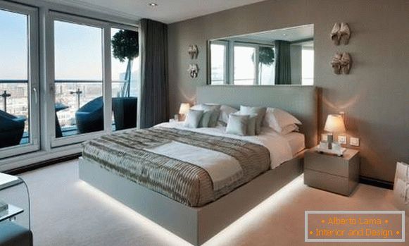 Proiectarea unui dormitor cu un pat cu iluminare cu Led