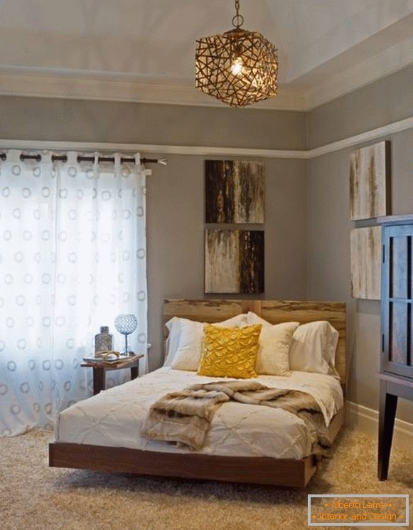 Designul confortabil al dormitorului cu motive rustice