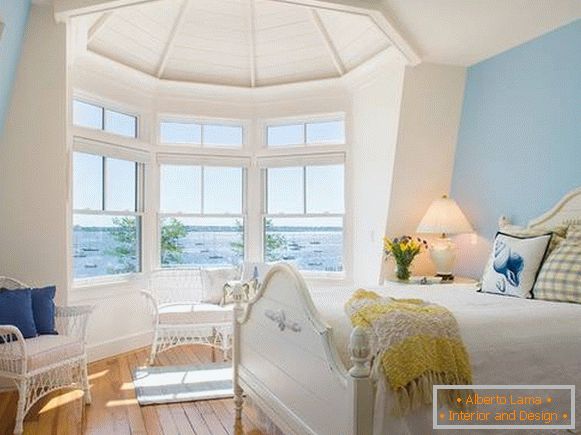 Wicker mobilier în interiorul - dormitor fotografie cu o fereastră bay