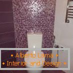 mozaic плитка фиолетового цвета в дизайне туалета