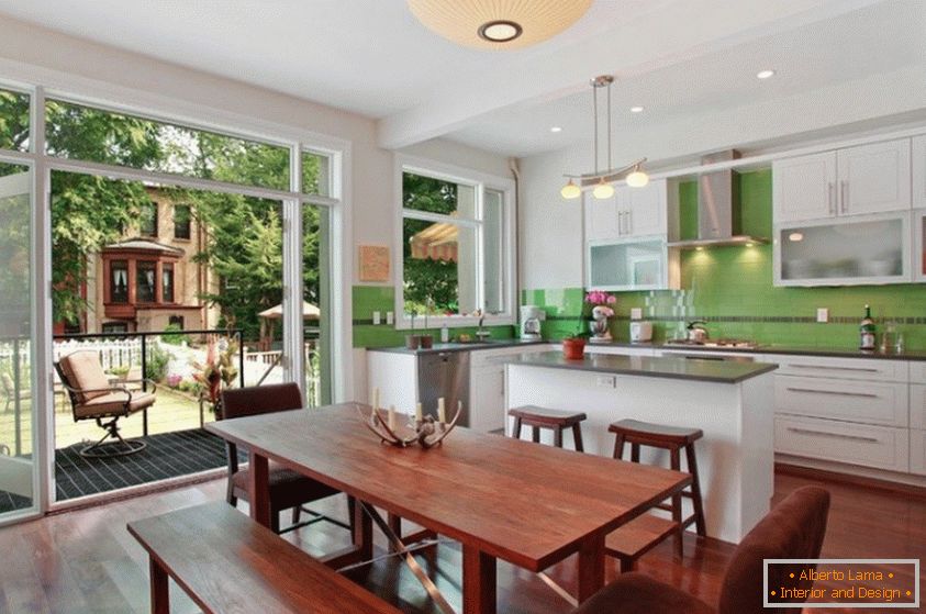 Design interioare de bucătărie în stil modern, culori verde și maro închis