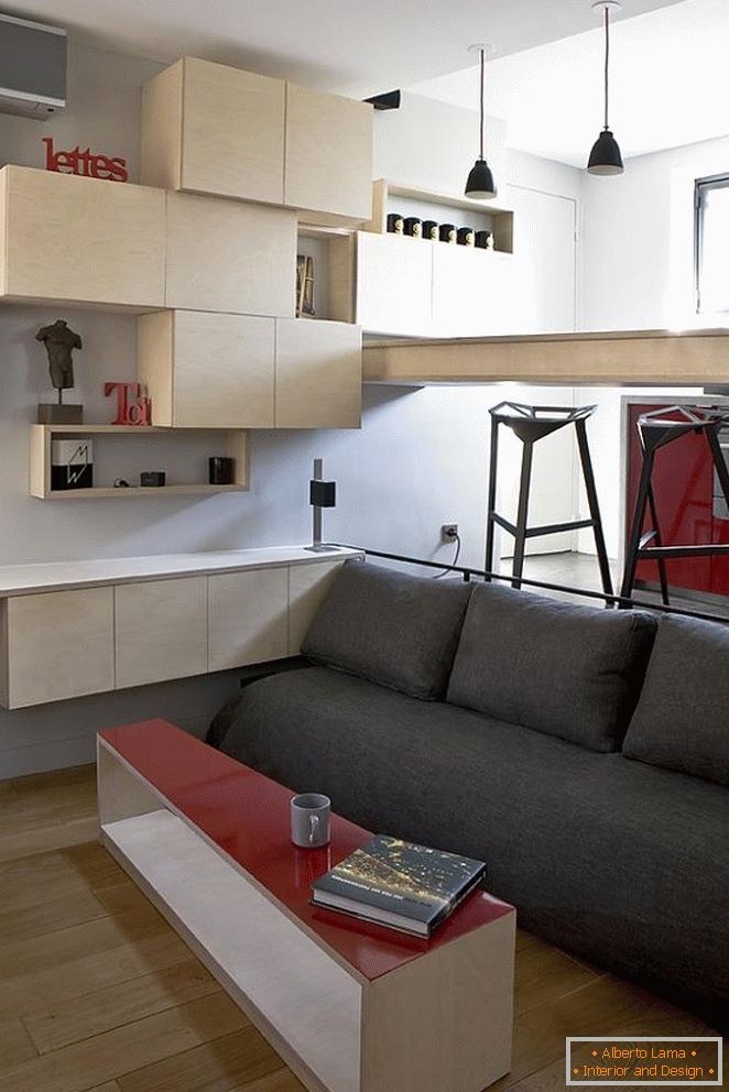 Interiorul unui apartament mic din Paris