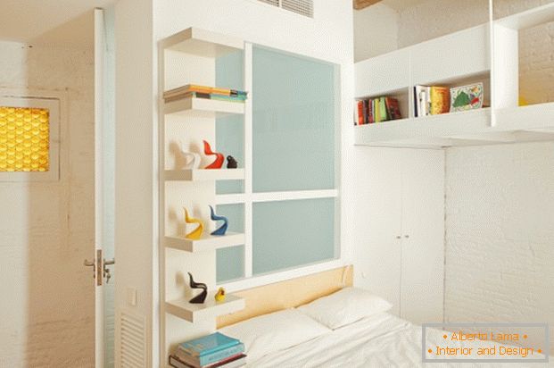 Proiect de apartament mini: cărămidă albă în decor dormitor