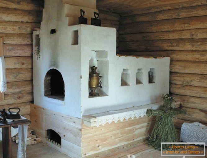 Aragaz într-o casă din lemn
