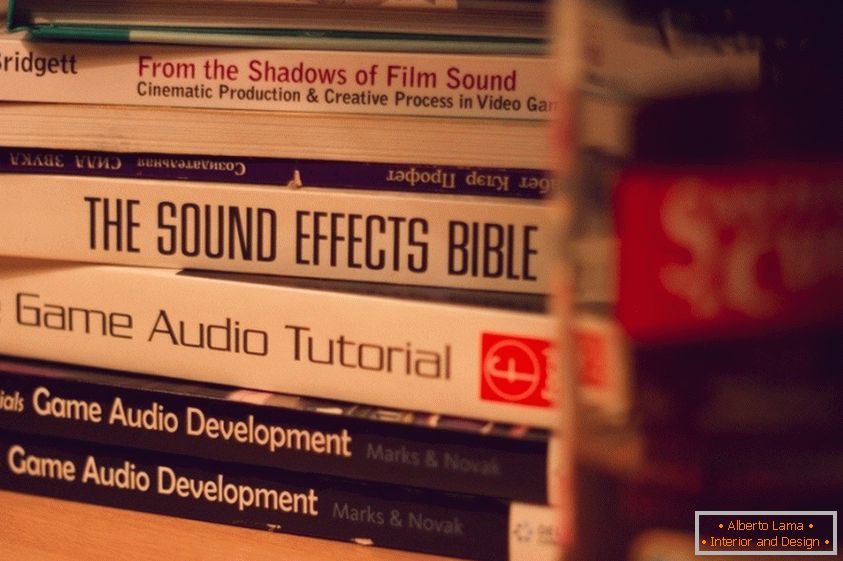 Книга Biblia efectuează efecte sonore
