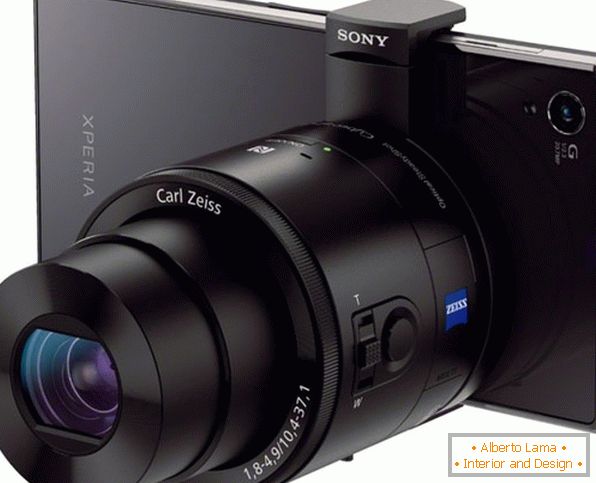 Sony Obiectiv Cyber-shot QX на смартфоне
