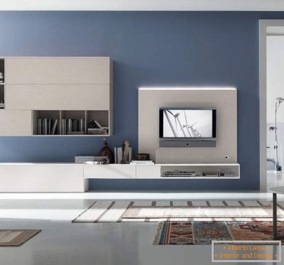 Designul halei într-un apartament într-un stil modern modern și cu mobilier alb