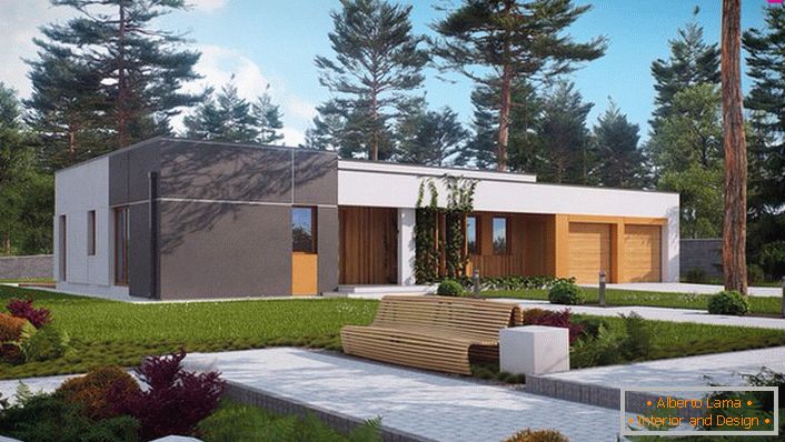 Casa de casă cu un singur nivel, în stil de înaltă tehnologie, este înconjurată de un design peisagistic adecvat.