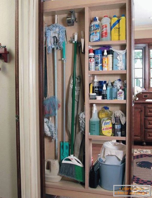 Unde să depozitați detergenții în casă în bucătărie