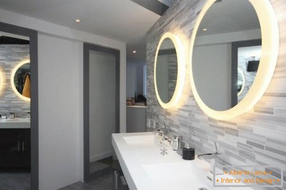 Oglindă rotundă pentru baie cu lumină