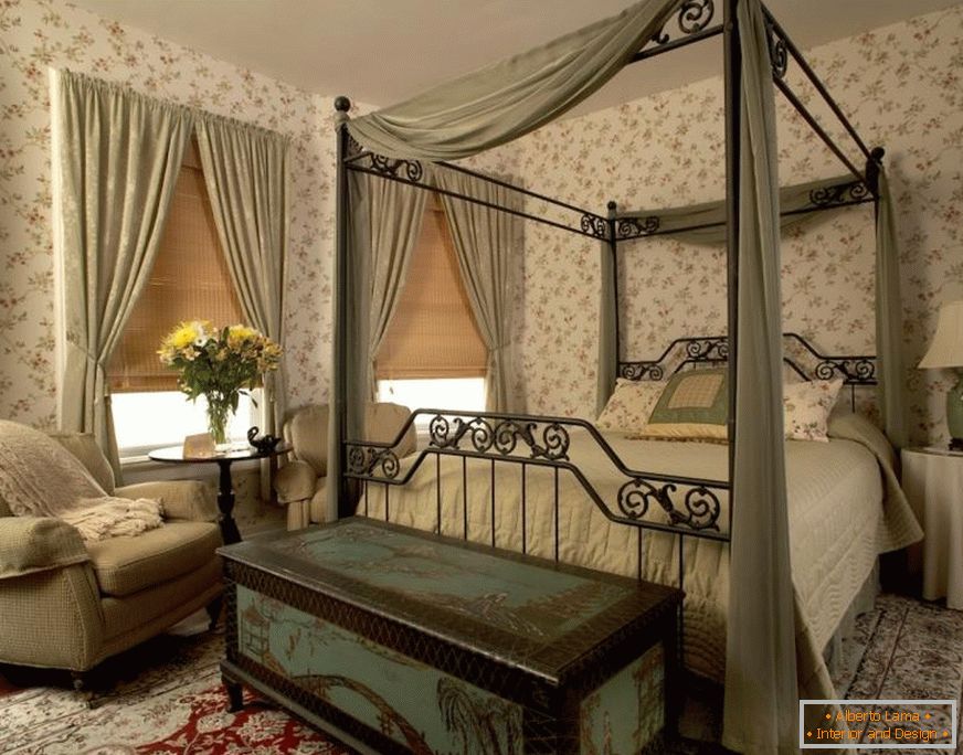 Dormitorul в викторианском стиле