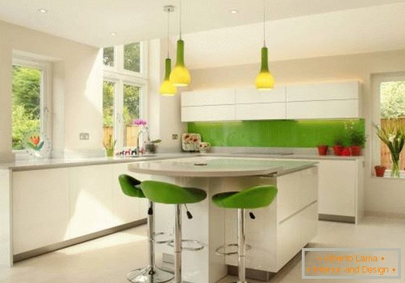 alb-verde-bucătărie-minimalist