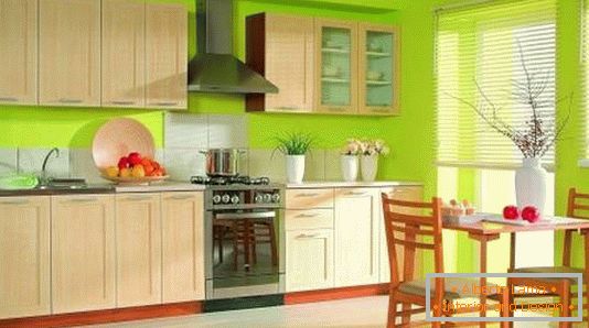 Designul bucătăriei în culoarea verde strălucitor