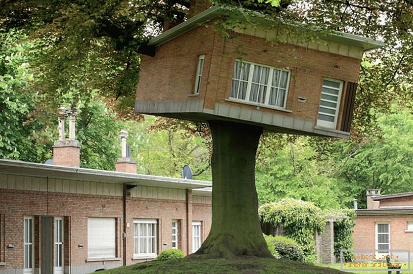 Senior Center Turned Treehouse (Ghent, Belgia)